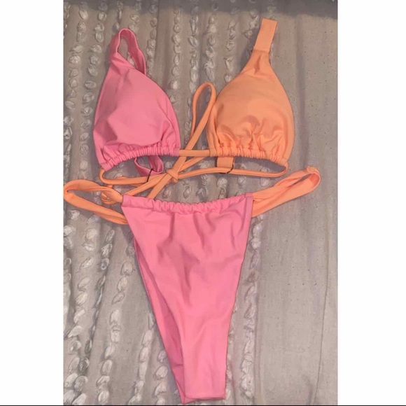 👙 Bikini 👙 - Picture 1 of 1